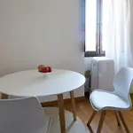 Welcomely - La Casetta Del Centro * Όλμπια